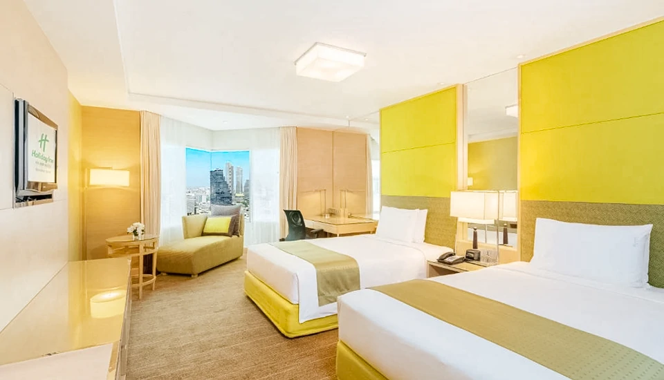 هتل هالیدی این سیلوم بانکوک